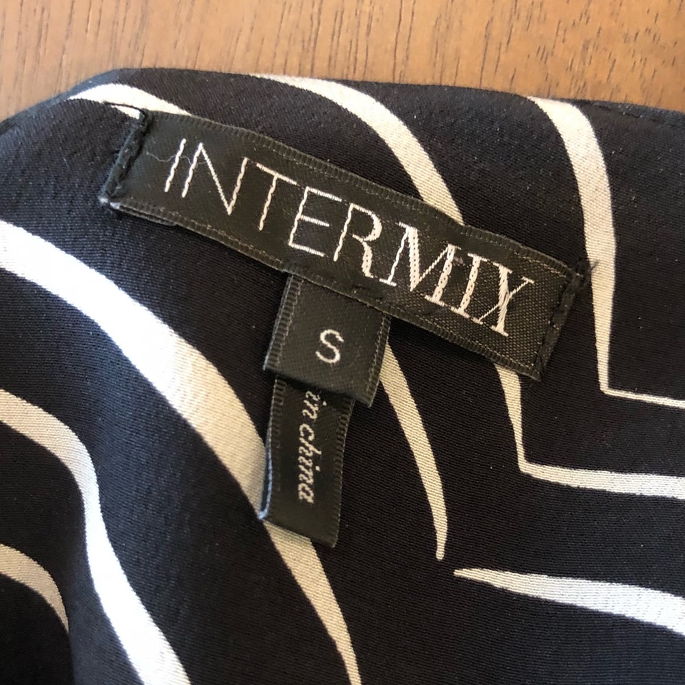 INTERMIX BLACK AND WHITE ROMPER - Picture 4 of 4